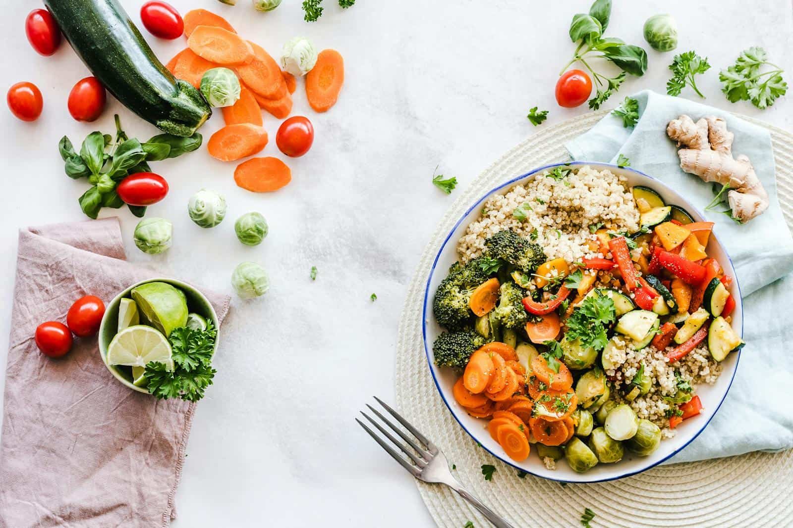 Alimentación consciente: 7 hábitos para comer mejor sin dietas estrictas